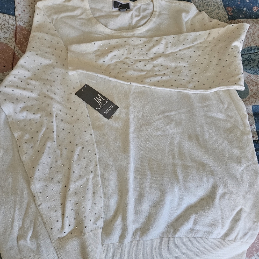White long sleeve sweater
